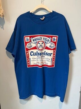 Wrigley Field Cubweiser Graphic Tee - Blue & Red | XL
